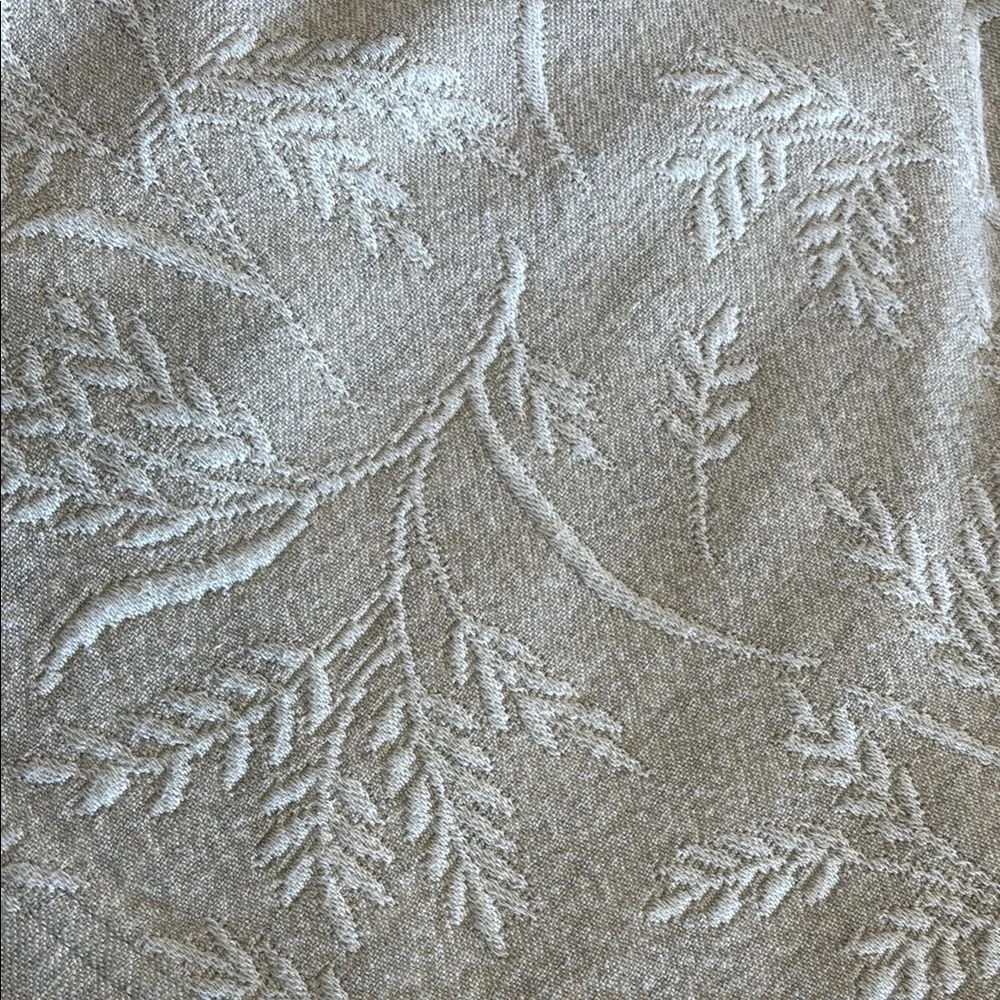 Lands end matelasse bed cover queen - Picture 2 of 5